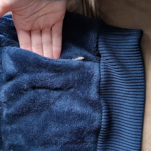 Athleta Girl Feeling Great Hoodie Size XS/6 - Picture 3 of 7